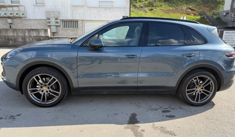Porsche Cayenne 2018 full