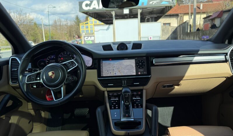Porsche Cayenne 2018 full