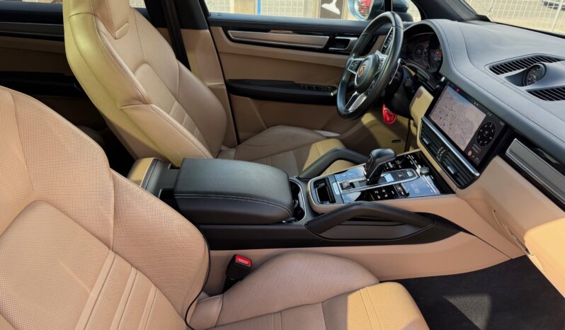 Porsche Cayenne 2018 full