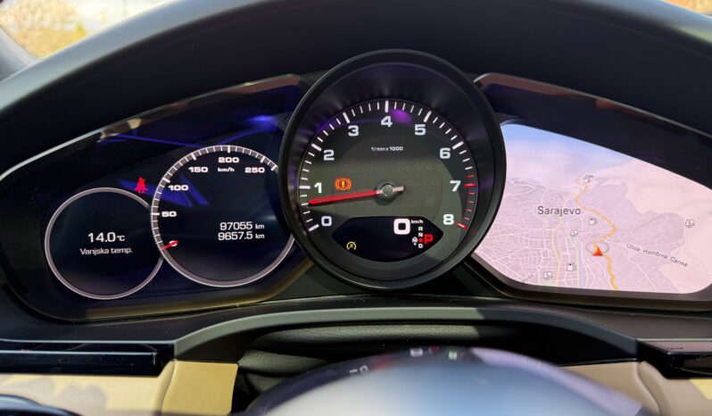 Porsche Cayenne 2018 full