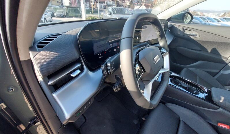 Audi Q3 SportBack TDI Stronic NOVI MODEL full