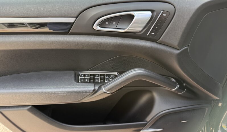 Porsche Cayenne 3.0D PLATINUM EDITION full