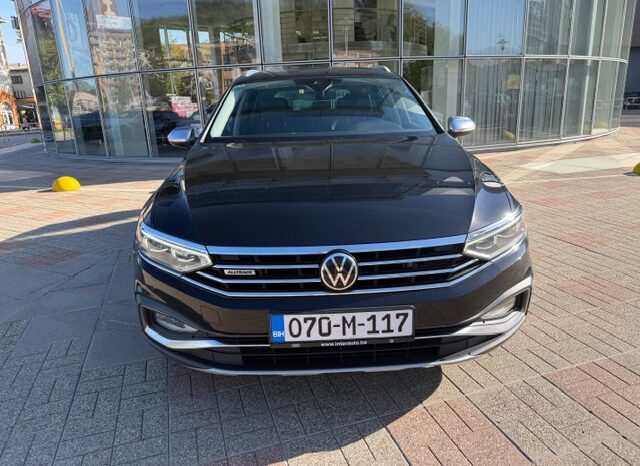 Volkswagen Passat Alltrack 4MOTION 200KS full