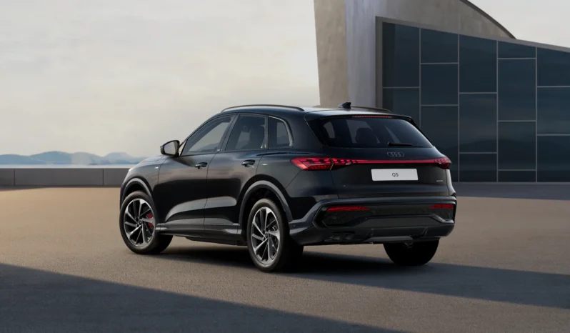 Audi Q5 TDI quattro S line 204 KS Stronic full