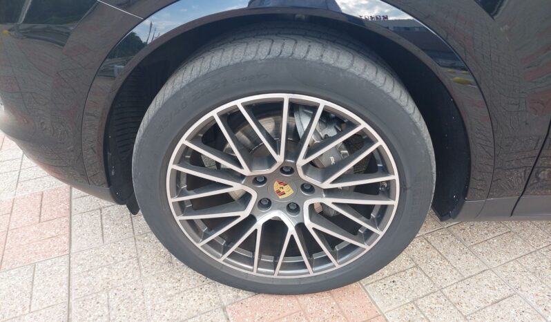 Porsche Cayenne Coupe 2022 full