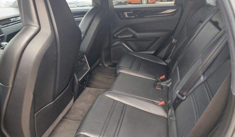 Porsche Cayenne Coupe 2022 full