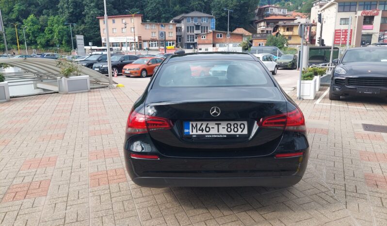 Mercedes-Benz A 180d 7-G Limuzina ; 2019 godina full