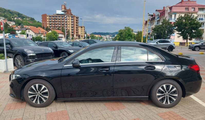 Mercedes-Benz A 180d 7-G Limuzina ; 2019 godina full