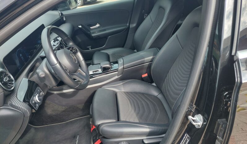 Mercedes-Benz A 180d 7-G Limuzina ; 2019 godina full